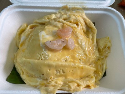 ข้าวไข่ข้นกุ้งราดซอสมันกุ้ง