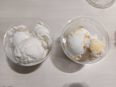 ไอติมกะทิ