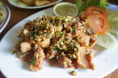 อาหาร หรือ เครื่องดื่ม