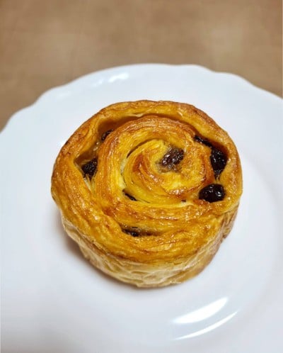 PAIN AU RAISIN