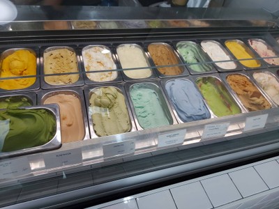 อาหาร หรือ เครื่องดื่ม