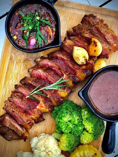 อาหาร หรือ เครื่องดื่ม