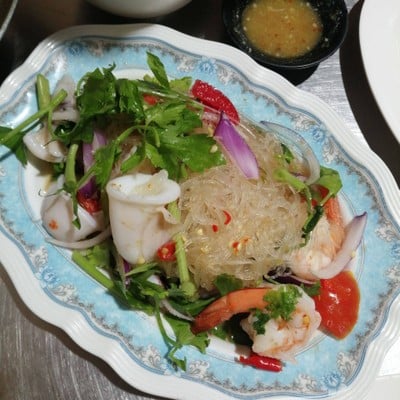 อาหาร หรือ เครื่องดื่ม