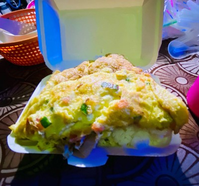 ข้าวไข่เจียวทรงเครื่องพิเศษ