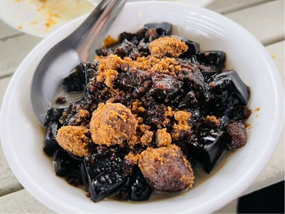 เฉาก๊วยนมสด