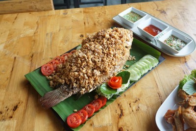 อาหาร หรือ เครื่องดื่ม