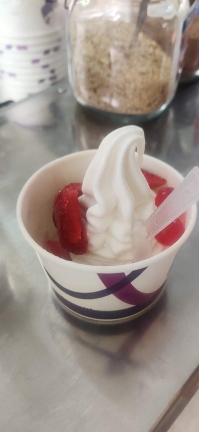 ไอติมโยเกิร์ต