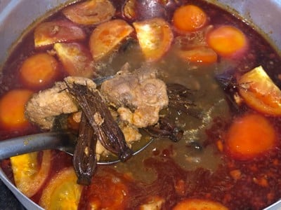 ขนมจีนน้ำเงี้ยว