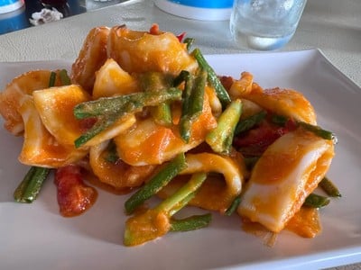 หมึกผัดไข่เค็ม