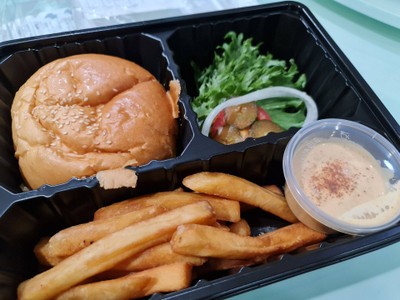 แฮมเบอร์เกอร์เนื้อ