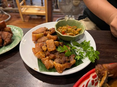 สามชั้น หอมจัง