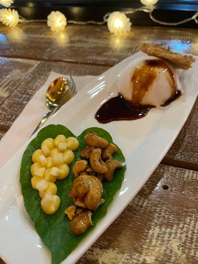 ไอศกรีมกะทิเมี่ยงคำ