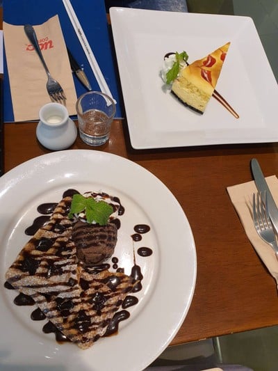 อาหาร หรือ เครื่องดื่ม