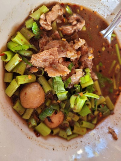 เกาเหลาเนื้อ น้ำตก