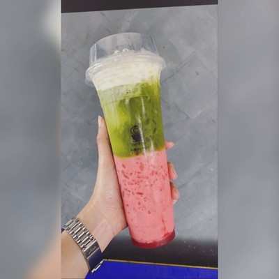 สตอเบอรี่ชาเขียว