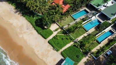 ติดหน้าหาด ดูพระอาทิตย์ตกยามเย็น เล่นน้ำ อาบแดด วิ่งออกกำลังกาย