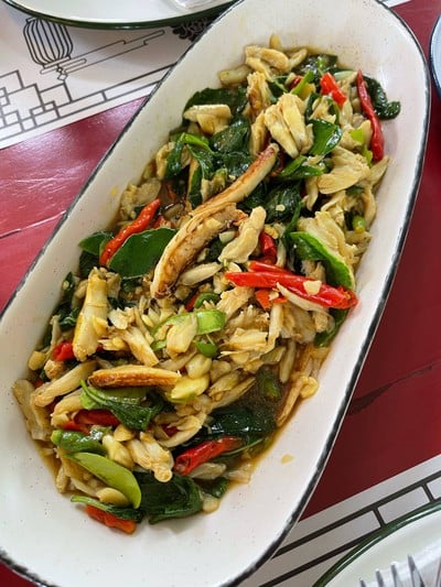 เนื้อปูผัดพริกสด