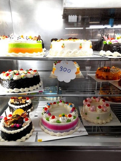 อาหาร หรือ เครื่องดื่ม