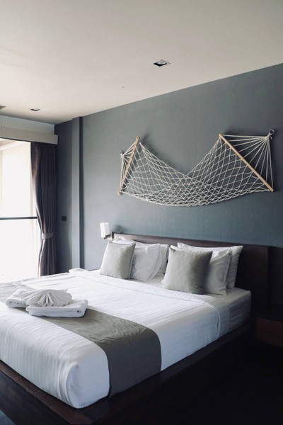 บ้านต๊ะ ออน เดอะ ซี บางเสร่