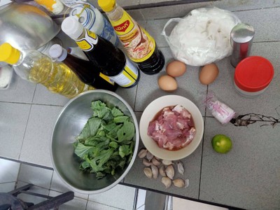 วิธีทำ ผัดสี่อิ๋วหมูเส้นใหญ่