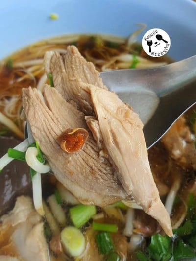 ก๋วยเตี๋ยวเป็ดเนื้อล้วน
