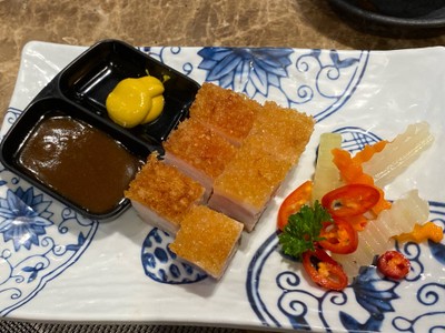 หมูกรอบ