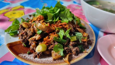 ลาบหมูคั่ว สุก