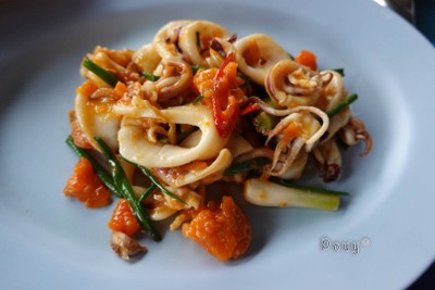 ปลาหมึกผัดไข่เค็ม