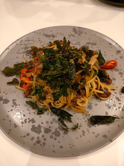 สปาเก็ตตี้กะเพราเนื้อ