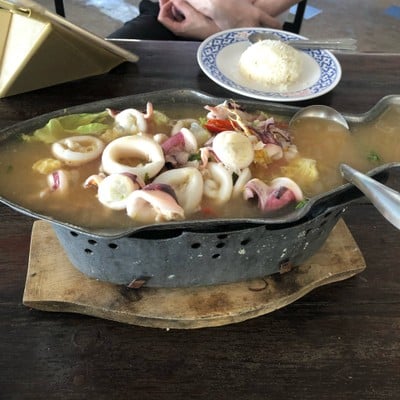 ปลาหมึกนึ่งมะนาว