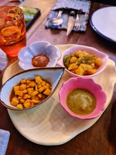 อาหาร หรือ เครื่องดื่ม