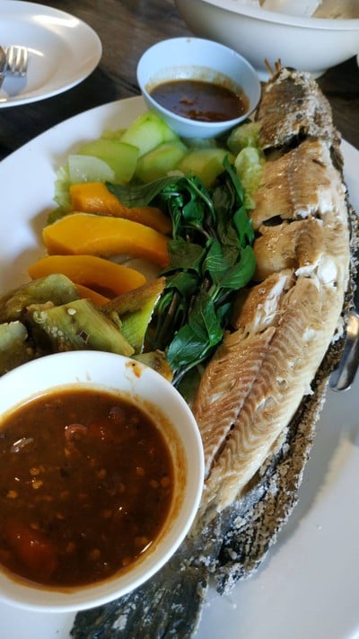 ปลาช่อนเผาเกลือ