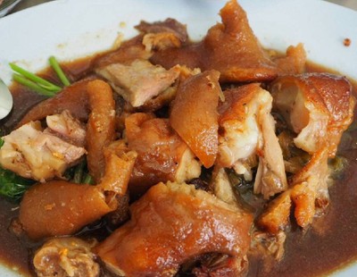 อาหาร หรือ เครื่องดื่ม