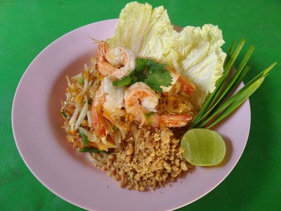 ผัดไทยกุ้งสด