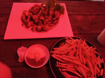 อาหาร หรือ เครื่องดื่ม