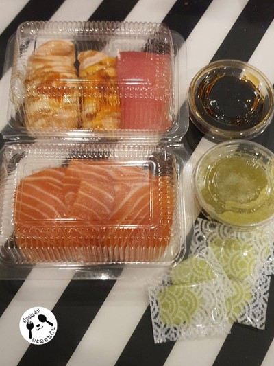 อาหาร หรือ เครื่องดื่ม