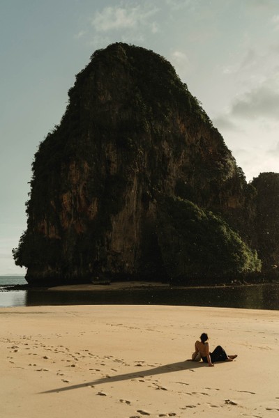 วัดใจหาความท้าทายใหม่ด้วยการปีนผา ณ ไร่เลย์ 