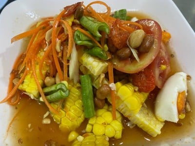 ตำข้าวโพดไข่เค็ม