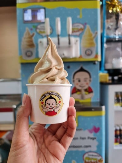 ไอศครีมซีอิ๊วดำ Black Soy Sauce