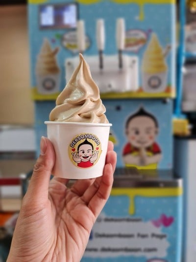 ไอศครีมซีอิ๊วดำ Black Soy Sauce