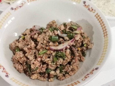 อาหาร หรือ เครื่องดื่ม