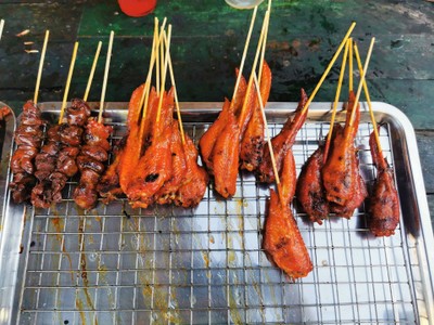 อาหาร หรือ เครื่องดื่ม