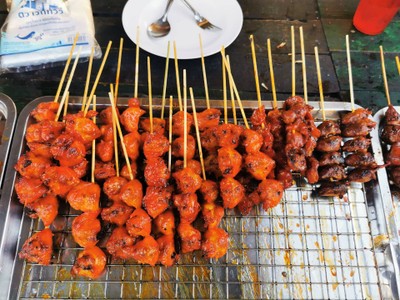 อาหาร หรือ เครื่องดื่ม