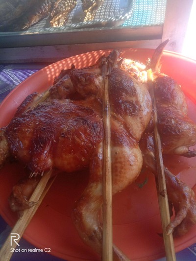 ึไก่ย่างเป็นตัว