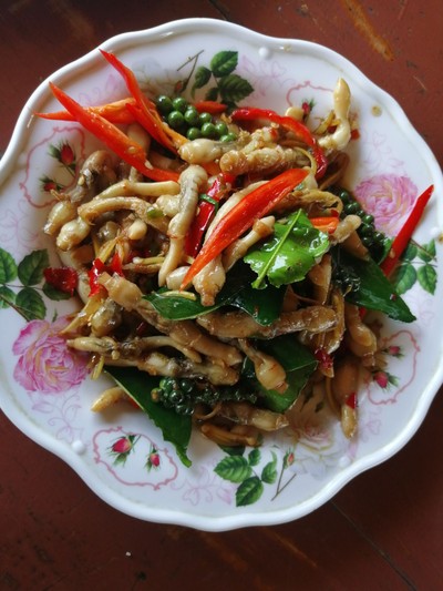 หอยหลอดผัดฉ่า