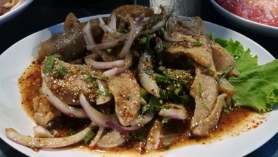 น้ำตกหมู