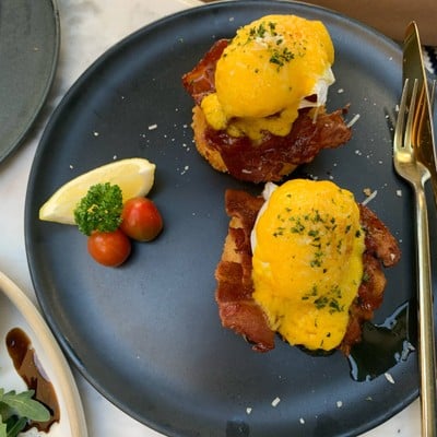 Eggs Benedict