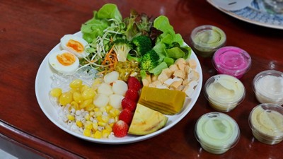 สลัดผักรวม