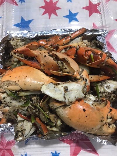 จัมโบ้ ผัดพริกไทยดำ