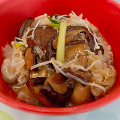 ผัดเห็ดสี่สหาย